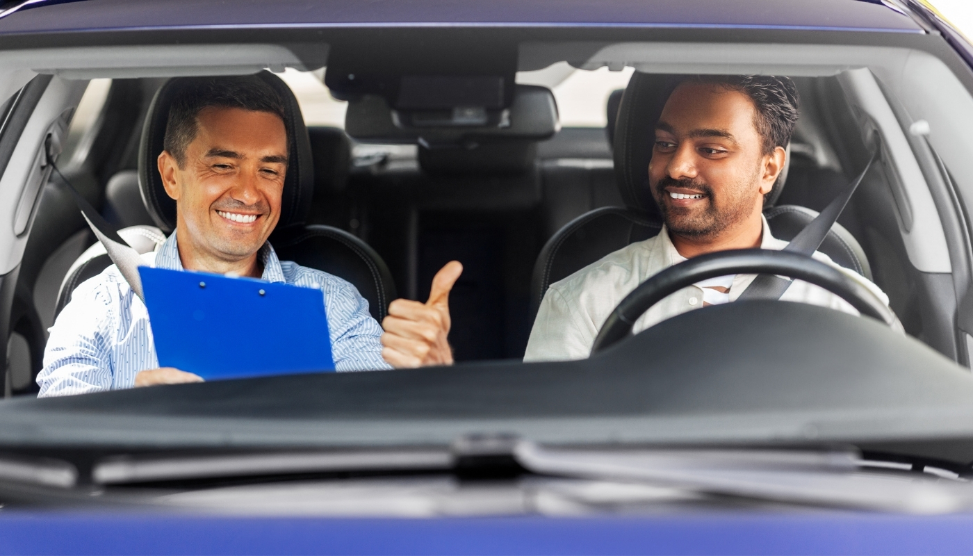 moniteur auto école contact +